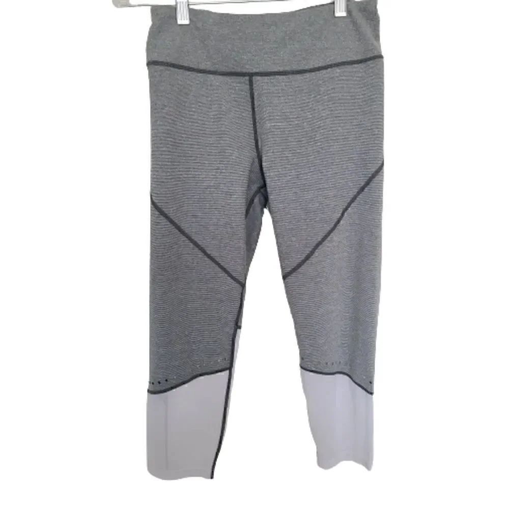 Nanette Lepore Pull-On Gray & White Capri Leggings